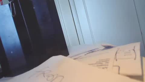 Snapshot of ezcoda chatting on 12-15-24, 09:03 EZCODA online show from 12-15-24, 09:03