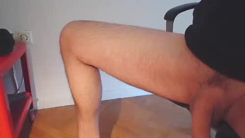 Snapshot of ezcoda chatting on 02-22-25, 12:08 EZCODA online show from 02-22-25, 12:08