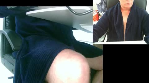 Snapshot of ezondi1 chatting on 01-24-25, 10:08 EZONDI online show from 01-24-25, 10:08