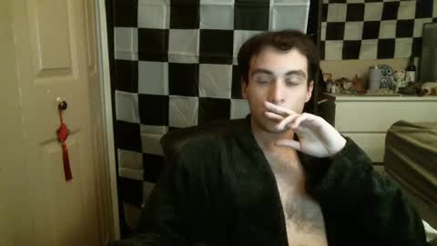 Snapshot of ezra_naamah chatting on 01-21-25, 01:39 Ezra Naamah online show from 01-21-25, 01:39