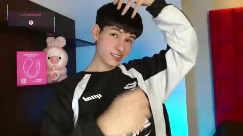 Juan online show from 11-20-25, 05:29