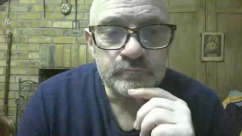 Snapshot of f1zzeek chatting on 02-23-26, 09:01 f1zzeek online show from 02-23-26, 09:01