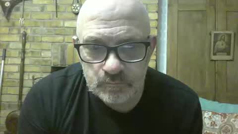 Snapshot of f1zzeek chatting on 02-24-26, 11:25 f1zzeek online show from 02-24-26, 11:25