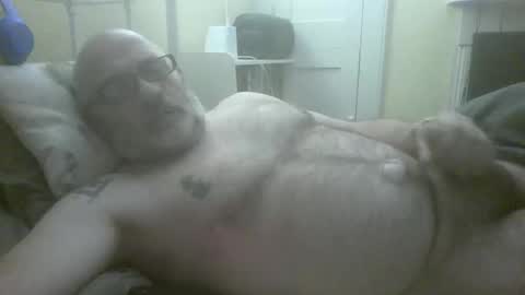 Snapshot of f1zzeek chatting on 03-07-26, 03:47 f1zzeek online show from 03-07-26, 03:47