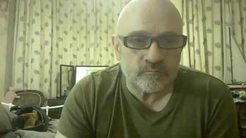 Snapshot of f1zzeek chatting on 03-15-26, 01:11 f1zzeek online show from 03-15-26, 01:11