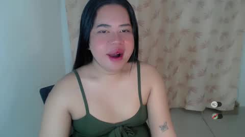 Snapshot of f3ckdollucy chatting on 12-09-24, 02:56 yanna online show from 12-09-24, 02:56