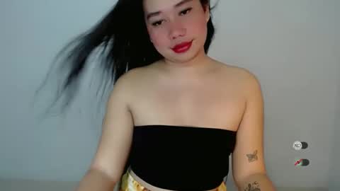 Snapshot of f3ckdollucy chatting on 04-08-26, 07:41 yanna online show from 04-08-26, 07:41