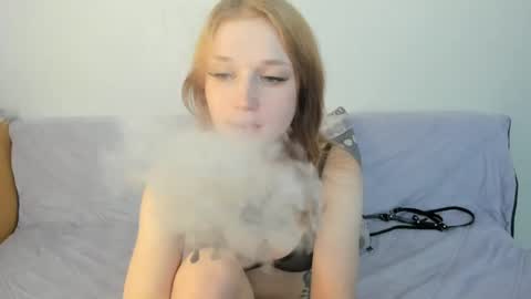 Snapshot of f_w_b chatting on 03-10-25, 03:41 f_w_b online show from 03-10-25, 03:41