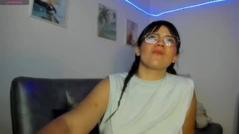 Snapshot of faberdubois1 chatting on 05-25-26, 08:37 camila online show from 05-25-26, 08:37