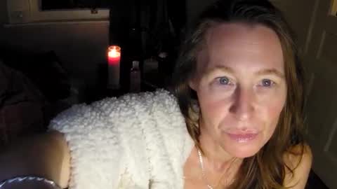 FabOmobono online show from 12-17-24, 11:49