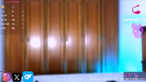 Snapshot of fabi_smith09 chatting on 11-02-25, 06:27 Fabi online show from 11-02-25, 06:27