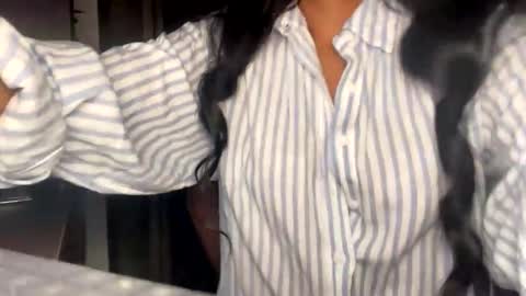 Thianna online show from 10-16-25, 08:48