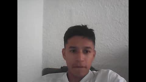 R online show from 02-07-26, 10:46
