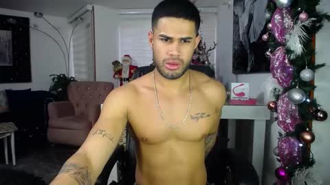 Snapshot of fabilatindick20 chatting on 12-06-24, 11:11 Fabian online show from 12-06-24, 11:11