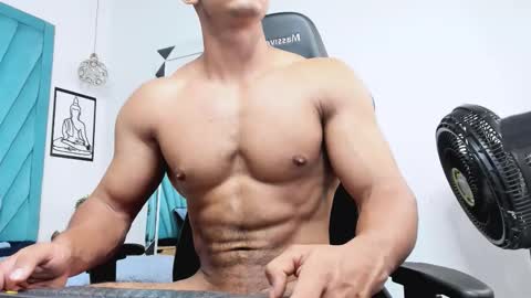 Snapshot of fabiorissi chatting on 09-18-25, 01:18 FABIO online show from 09-18-25, 01:18