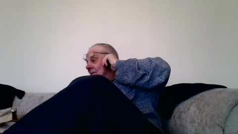 Snapshot of fabric21 chatting on 02-03-25, 01:30 the masturbator online show from 02-03-25, 01:30