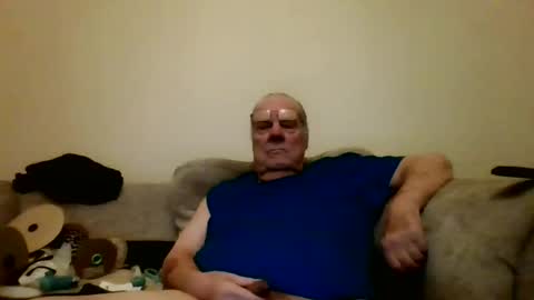 Snapshot of fabric21 chatting on 02-12-25, 05:16 the masturbator online show from 02-12-25, 05:16