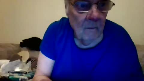 Snapshot of fabric21 chatting on 02-12-25, 08:18 the masturbator online show from 02-12-25, 08:18