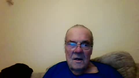 Snapshot of fabric21 chatting on 02-16-25, 10:10 the masturbator online show from 02-16-25, 10:10