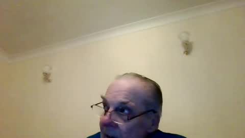 Snapshot of fabric21 chatting on 02-18-25, 03:42 the masturbator online show from 02-18-25, 03:42