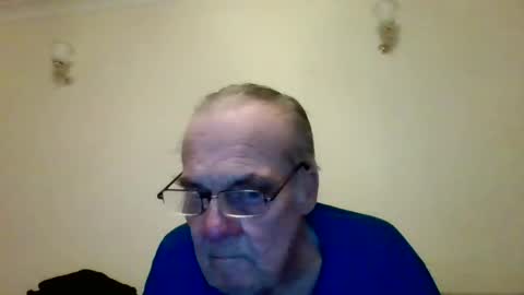 Snapshot of fabric21 chatting on 02-19-25, 05:27 the masturbator online show from 02-19-25, 05:27