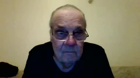 Snapshot of fabric21 chatting on 02-22-25, 06:41 the masturbator online show from 02-22-25, 06:41