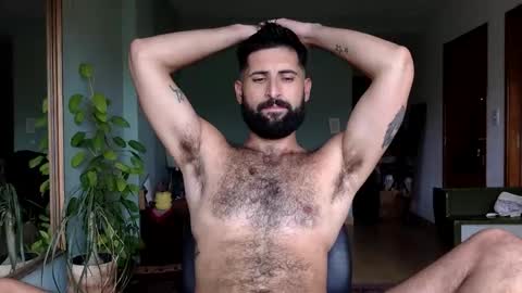 Snapshot of fabrizzio02 chatting on 12-20-25, 06:48 Fabrizzio online show from 12-20-25, 06:48