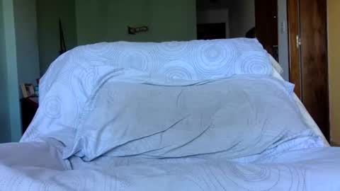 Snapshot of fabrizzio02 chatting on 02-20-26, 03:01 Fabrizzio online show from 02-20-26, 03:01