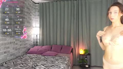 Adri online show from 12-23-24, 11:17