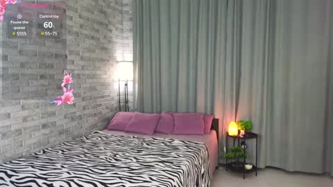 Adri online show from 12-26-24, 06:01