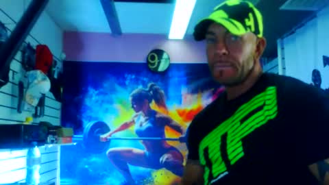 Snapshot of fabxxxl chatting on 11-15-25, 10:12 fabxxxl online show from 11-15-25, 10:12