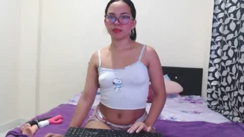jazmin online show from 12-21-25, 07:59
