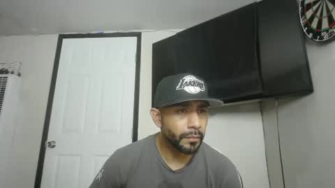 Snapshot of faded805 chatting on 10-31-25, 08:48 Mark online show from 10-31-25, 08:48