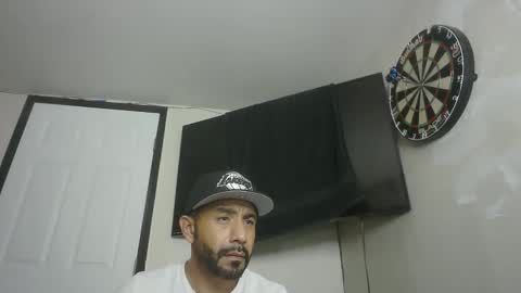 Snapshot of faded805 chatting on 11-01-25, 08:49 Mark online show from 11-01-25, 08:49