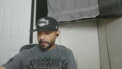 Snapshot of faded805 chatting on 11-13-25, 09:52 Mark online show from 11-13-25, 09:52