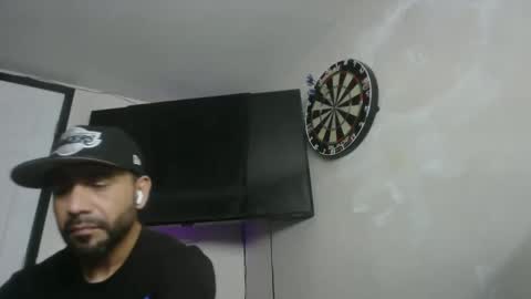 Snapshot of faded805 chatting on 12-15-25, 07:56 Mark online show from 12-15-25, 07:56