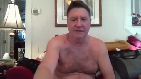 Snapshot of fairmount31 chatting on 12-21-25, 01:29 fairmount31 online show from 12-21-25, 01:29