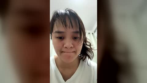 fairy2027 online show from 07-22-26, 10:01