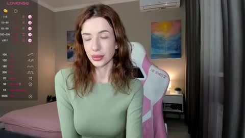 Snapshot of fairy_bloomix chatting on 12-09-24, 01:55 Bloom  online show from 12-09-24, 01:55