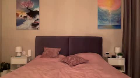 Snapshot of fairy_bloomix chatting on 03-04-25, 06:39 Bloom  online show from 03-04-25, 06:39