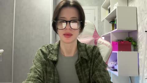 Bloom  online show from 12-15-25, 07:40