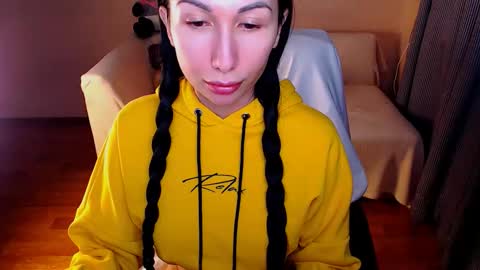 Elli  online show from 10-10-25, 02:49