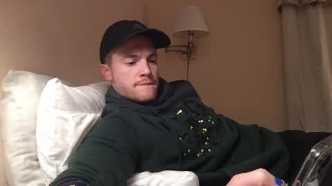 Snapshot of fairybae5 chatting on 01-05-25, 02:06 Travis online show from 01-05-25, 02:06