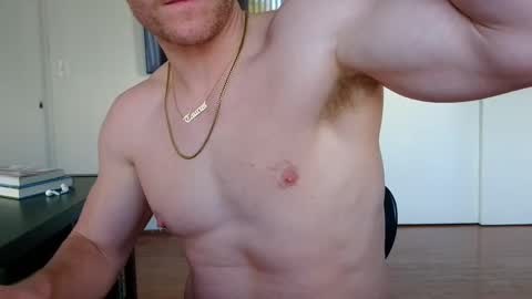 Snapshot of fairybae5 chatting on 03-09-25, 12:31 Travis online show from 03-09-25, 12:31