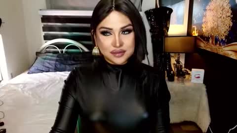 CLAUDIA VALVALERA online show from 02-17-26, 07:38