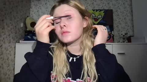 Arisha online show from 12-19-24, 02:35