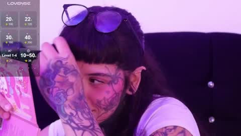 Fairy online show from 01-21-25, 03:32