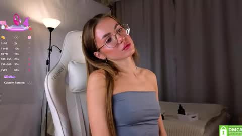 Snapshot of fairyfuckdust chatting on 09-28-25, 12:27 fairyfuckdust online show from 09-28-25, 12:27