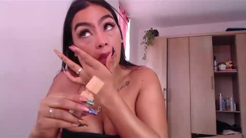 fairylatin online show from 01-19-25, 03:21