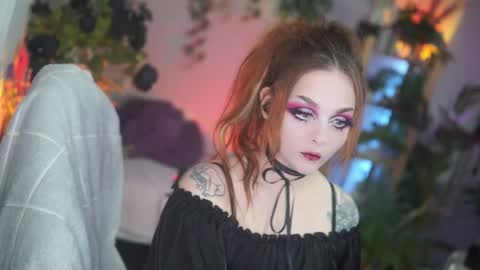 faith_chan online show from 10-20-25, 01:17